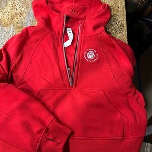 Official rose parade lululemon sweatshirt